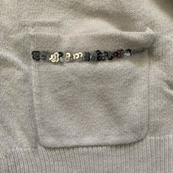 Women’s Cream Old Navy Cardigan Size Medium - Picture 3 of 6